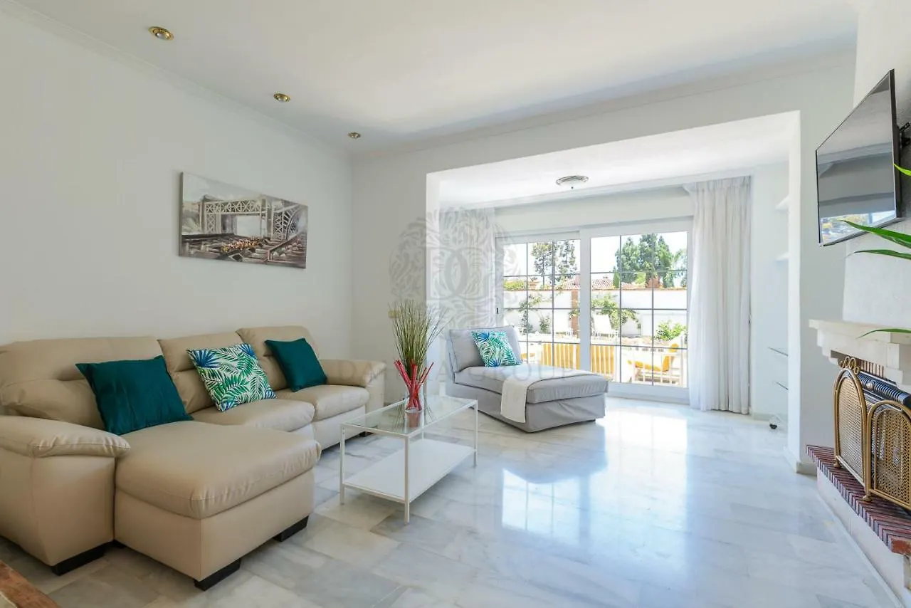 Marbella Center Villa By Dahlia Group