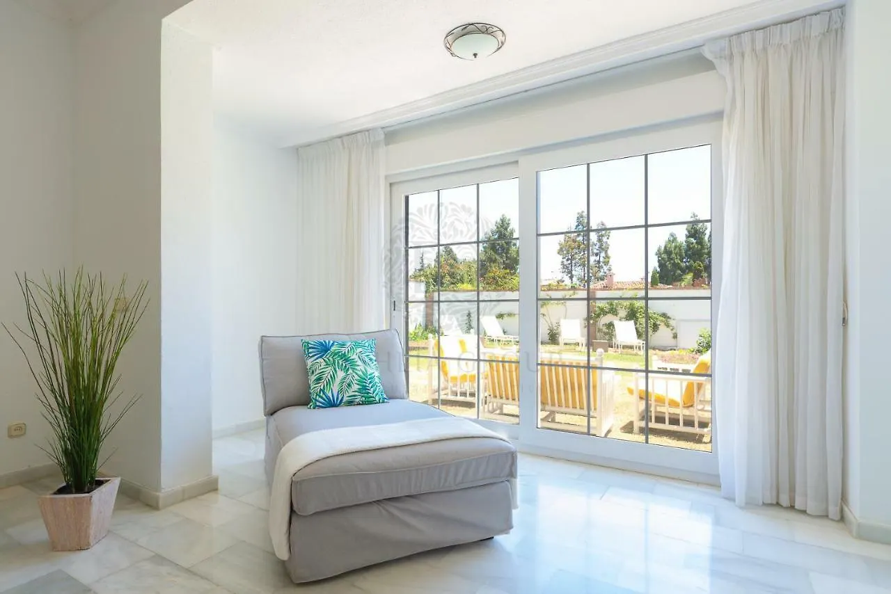 Marbella Center Villa By Dahlia Group 0*,